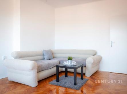 . | Pronájem bytu, 2+1, 50 m²