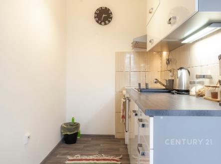 . | Pronájem bytu, 1+kk, 30 m²