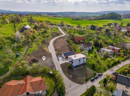 Nový stavební pozemek na klidném místě, obklopen přírodou. Ideální pro moderní výstavbu s výhledem na malebnou krajinu. | Prodej - pozemek pro bydlení, 1 100 m²