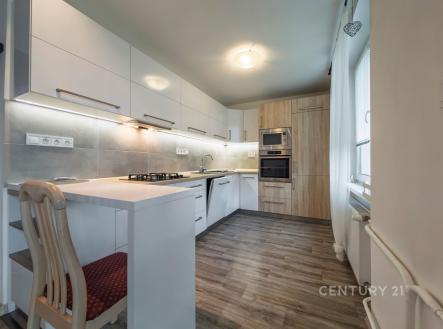 . | Pronájem bytu, 3+kk, 59 m²