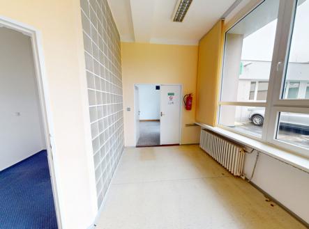 09032025-155014-1.jpg | Pronájem - obchodní prostor, 99 m²