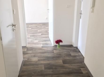 7581.jpg | Pronájem bytu, 2+1, 53 m²