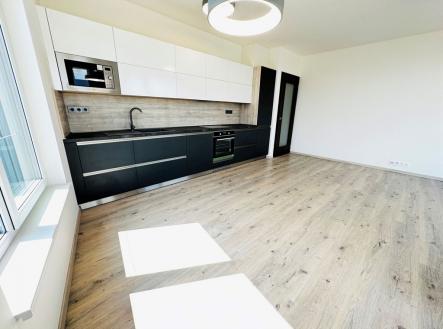 1690378772-6f643660b46c69fa224b48343312abd4.jpg | Pronájem bytu, 2+kk, 60 m²