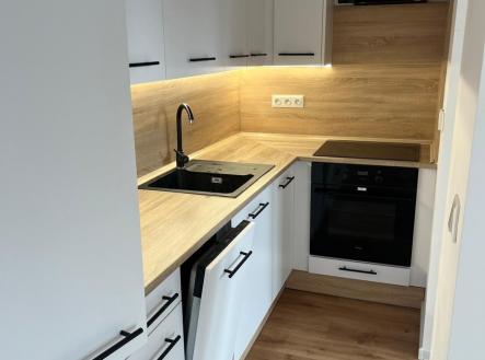 whatsapp-image-2026-02-17-at-16.43.36-3.jpeg | Pronájem bytu, 2+kk, 46 m²