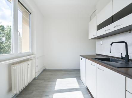 bajkalska-3-of-8.jpg | Prodej bytu, 1+1, 36 m²