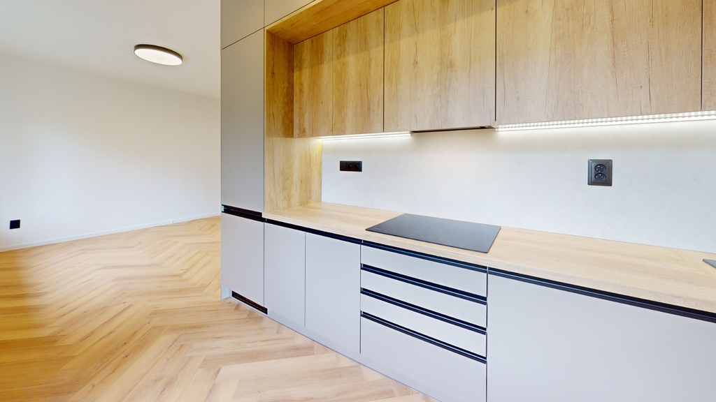 kitchen-2.jpg