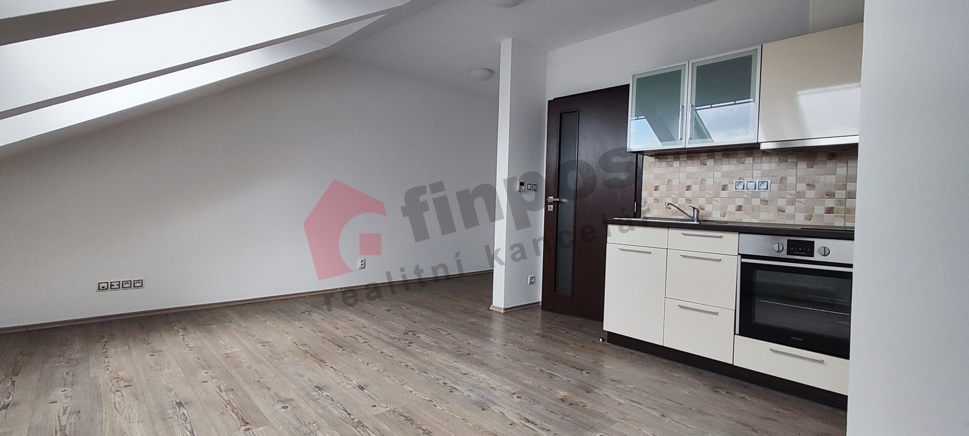 Pronájem bytu, 1+1 kk, 42 m2 ve Vlašimi, okr. Benešov