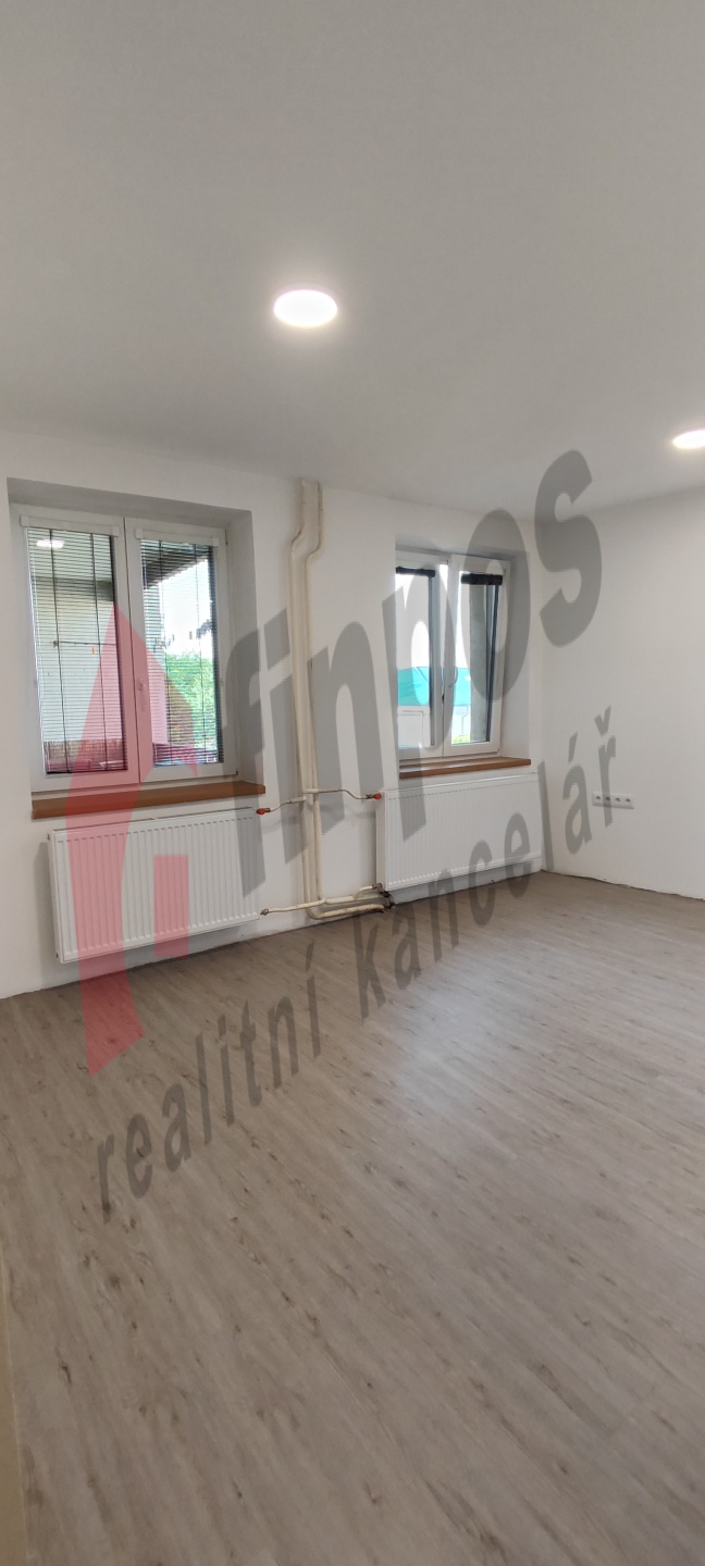 Pronájem bytu 1+kk 25 m2 ve Vlašimi, Žižkovo nám. - okr. Benešov