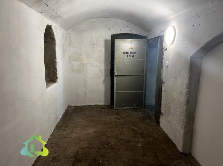 3 | Pronájem - komerční objekt, sklad, 8 m²