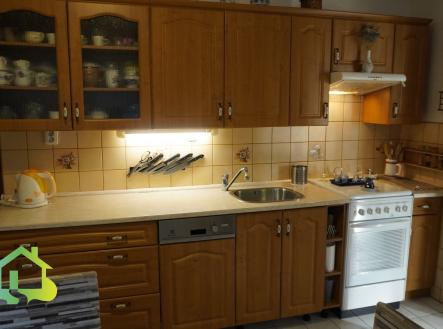 3 | Prodej - dům/vila, 122 m²