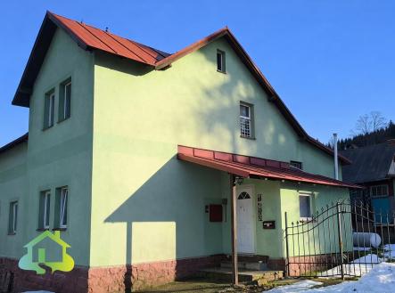 16 | Prodej - dům/vila, 235 m²