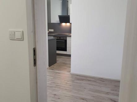 Pronájem bytu, 2+1, 33 m²