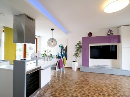 Pronájem bytu, 3+kk, 82 m²