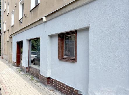 Prodej - obchodní prostor, 42 m² obrázek