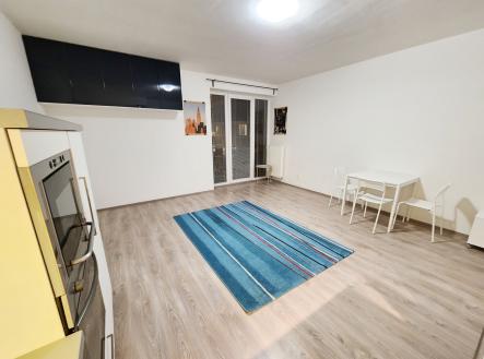 Pronájem bytu, 1+kk, 33 m²