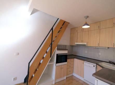 Pronájem bytu, 2+kk, 57 m²