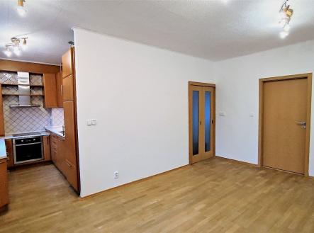 . | Pronájem bytu, 3+kk, 65 m²