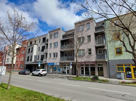 Pronájem bytu, 2+kk, 55 m² obrázek