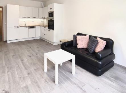 . | Pronájem bytu, 2+kk, 60 m²