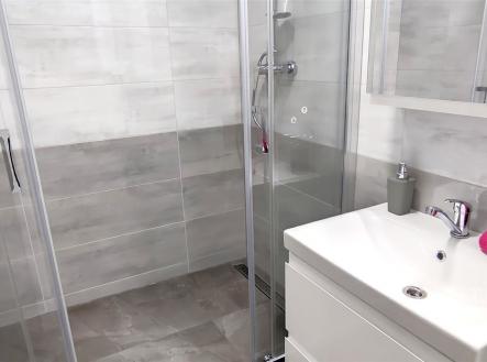 . | Pronájem bytu, 4+1, 75 m²