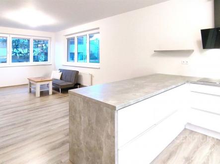 . | Pronájem bytu, 2+kk, 61 m²