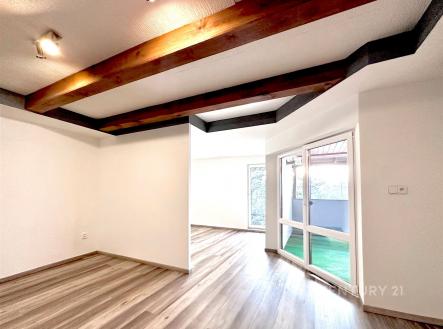 . | Pronájem bytu, 2+kk, 73 m²