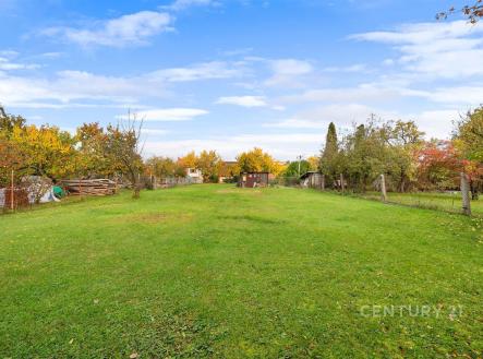 . | Prodej - pozemek pro bydlení, 1 040 m²