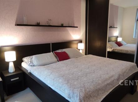 . | Pronájem - dům/vila, 80 m²