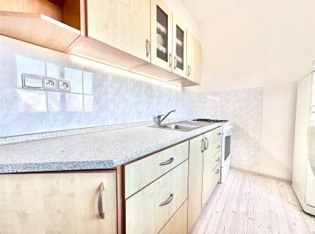 . | Pronájem bytu, 2+1, 56 m²