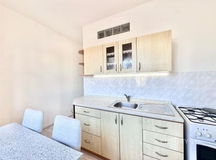 . | Pronájem bytu, 2+1, 56 m²