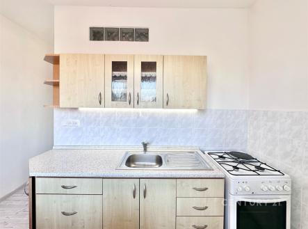 . | Pronájem bytu, 2+1, 56 m²
