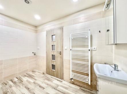 . | Pronájem bytu, 2+kk, 68 m²