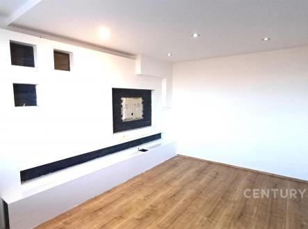 . | Pronájem bytu, 2+1, 56 m²