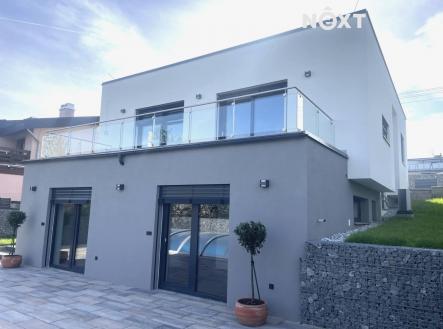 Pronájem - dům/vila, 190 m²
