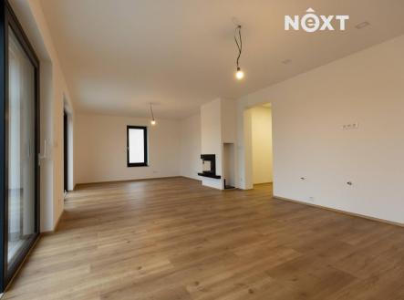 Pronájem - dům/vila, 190 m²