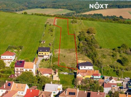 Prodej - pozemek pro bydlení, 1 300 m²