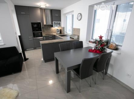 Prodej - dům/vila, 122 m²