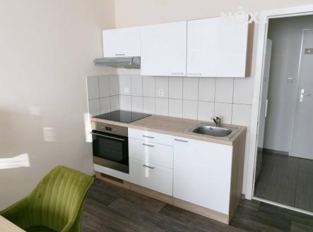 Pronájem bytu, 1+kk, 27 m²