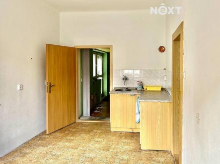 Pronájem - komerční objekt, sklad, 1 673 m²