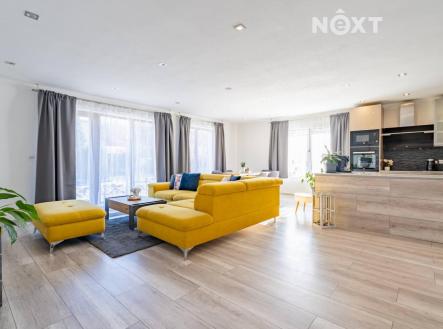 Prodej - dům/vila, 216 m²