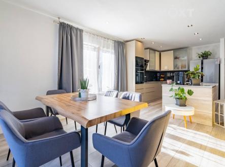 Prodej - dům/vila, 216 m²
