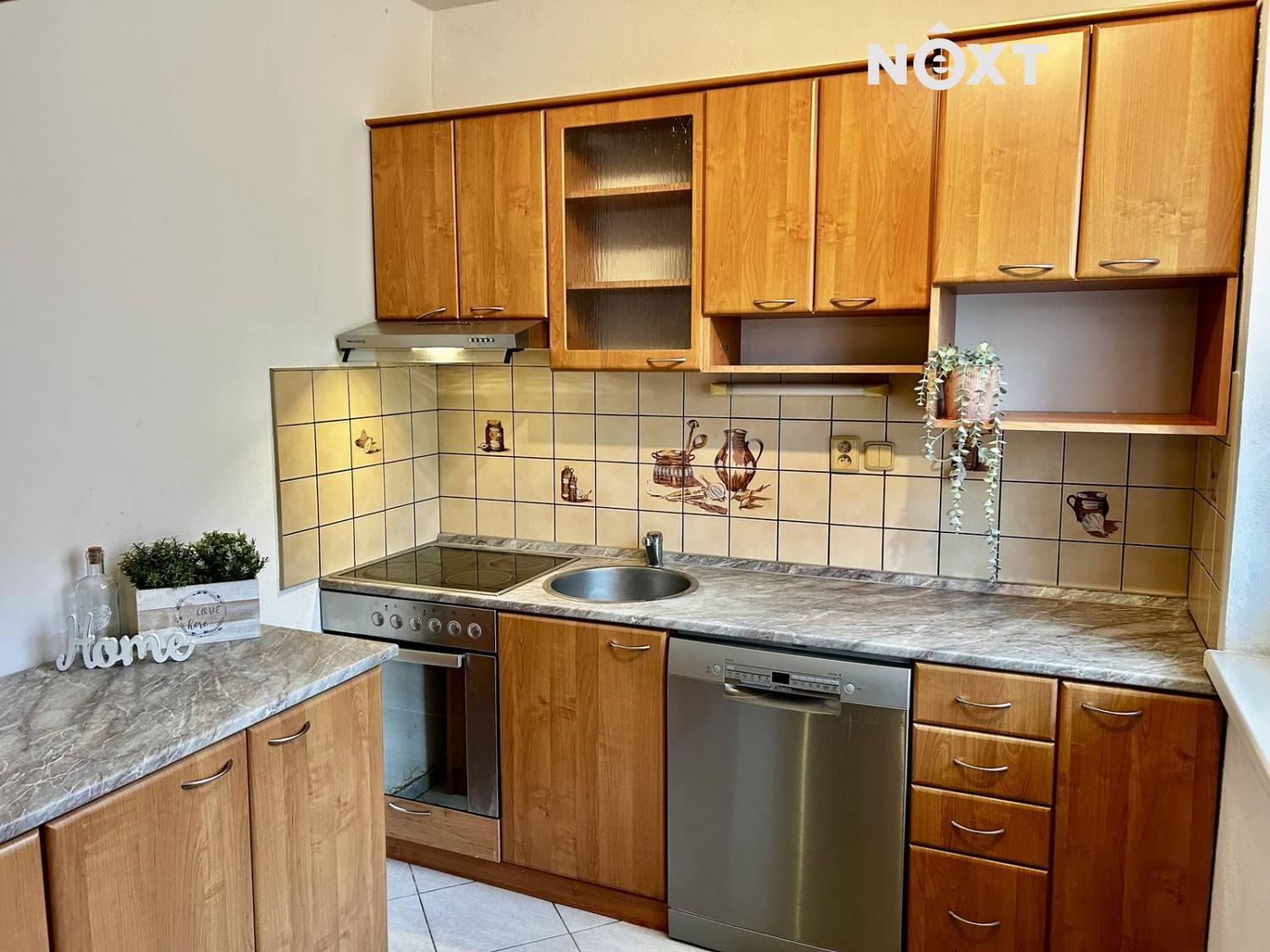 Pronájem byt 3+1, 67㎡