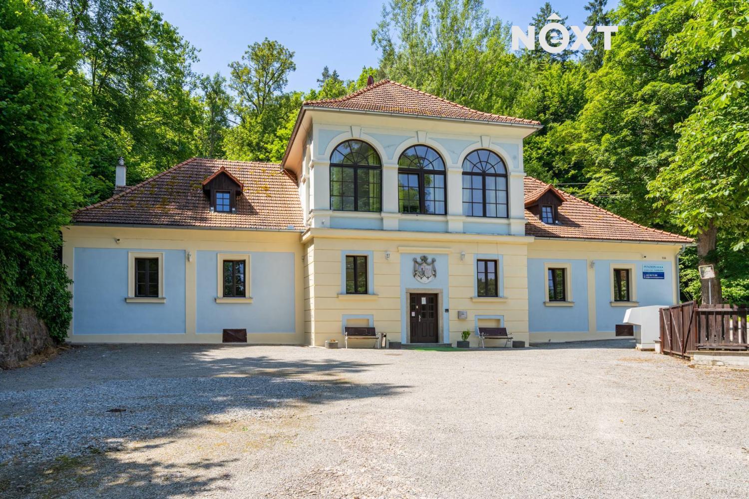 Prodej komerční Obchodní prostory, 522㎡