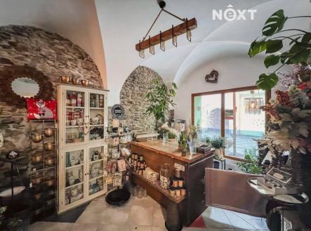 Pronájem - komerční objekt, obchodní centrum, 224 m²