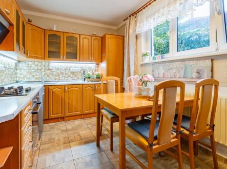 Prodej - dům/vila, 235 m²