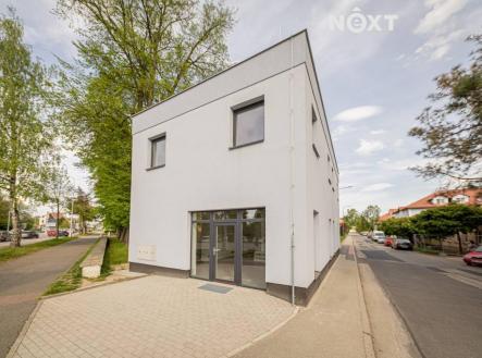 Pronájem - kanceláře, 86 m²