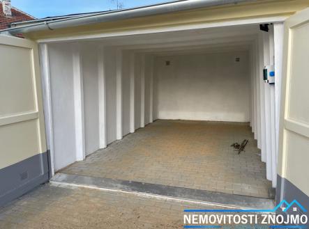 fotografie | Pronájem - malý objekt/garáž