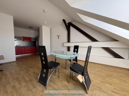 Pronájem bytu, 3+kk, 85 m²