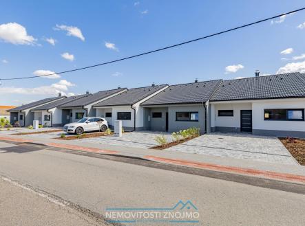 G60A7416-Enhanced-NR | Prodej - dům/vila, 82 m²