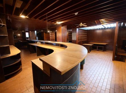 566d67dc-3f0e-496f-8efe-f5720ca33324.jpg | Pronájem - obchodní prostor, 375 m²